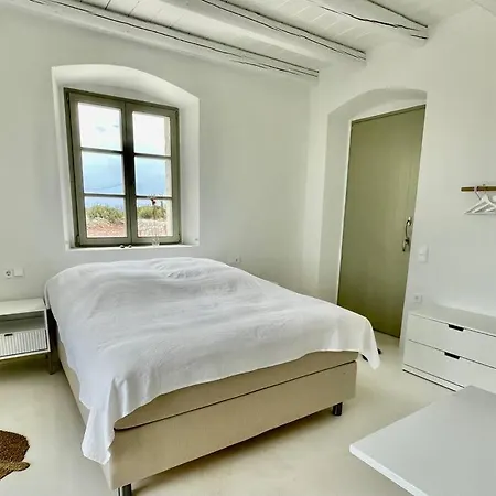 Villa Island