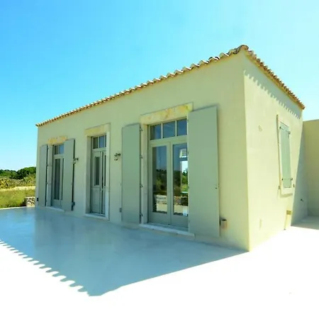 Island Logothetianika